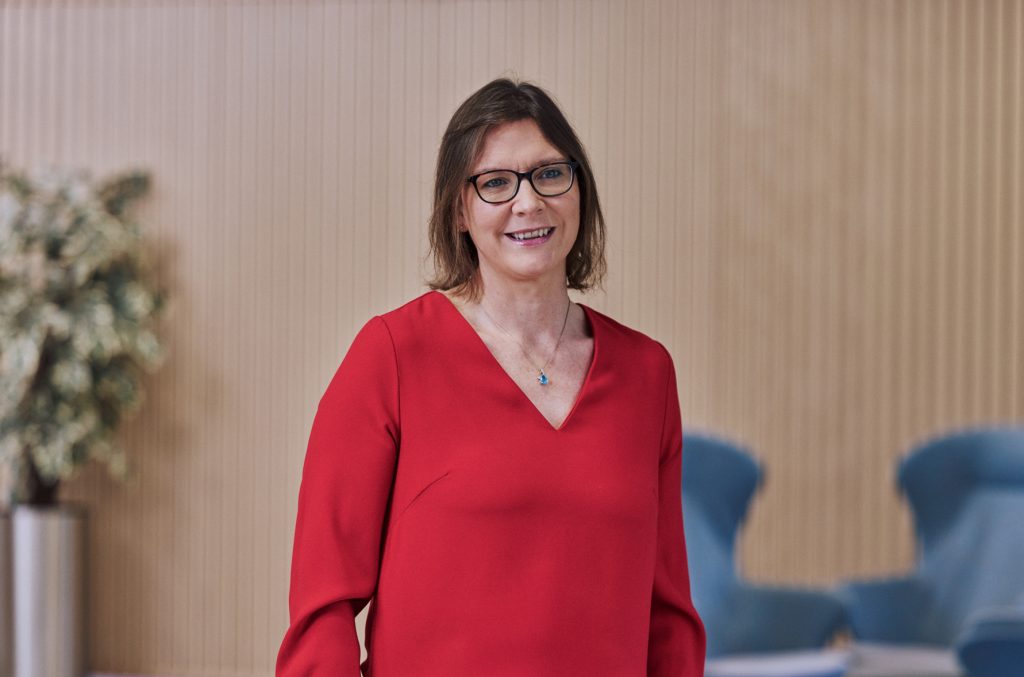 Photo of Lucy Walker
